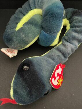 Hissy the Snake, a retired 1997 Ty Beanie Baby-NWT
